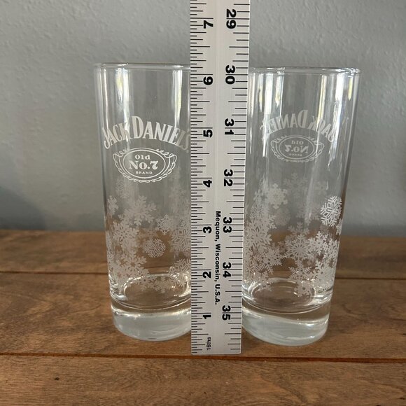 Jack Daniels Old No 7 Brand Highball Glass Etched Snowflakes Winter Set of 2 - Picture 7 of 7